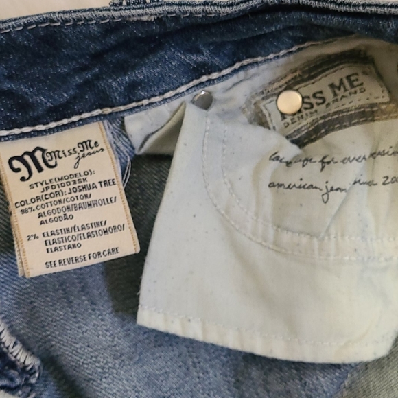 COPY - Miss Me sunny skinny distressed jeans 26 - Picture 11 of 15